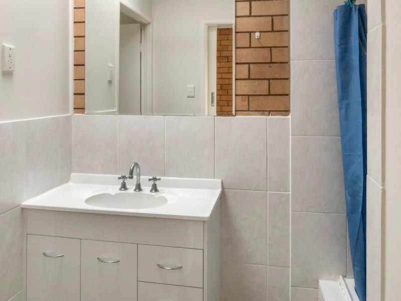 2/227 Flowers Avenue, Frenchville QLD 4701